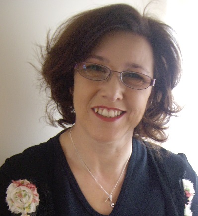 thumbnail_Rose English.jpg